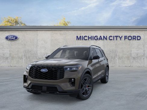 New 2026 Ford Explorer ST-Line w/ ST-Line Street Pack image 2