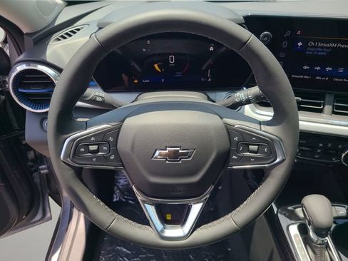 New 2026 Chevrolet Trax LT w/ Midnight Edition FWD image 24