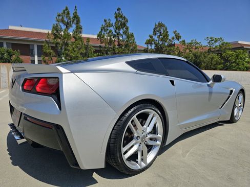 Used 2015 Chevrolet Corvette w/ Z51 Performance Package w/ 3LT Preferred Equipment Group image 8