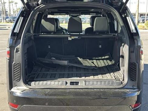 Used 2025 Land Rover Discovery Dynamic SE AWD/4WD image 21