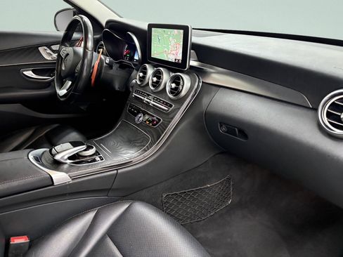 Used 2016 Mercedes-Benz C 300 4MATIC Sedan image 23