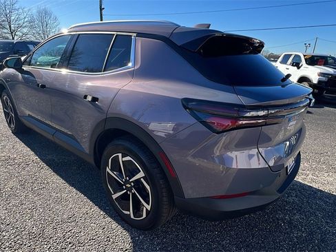 New 2026 Chevrolet Equinox EV LT image 7