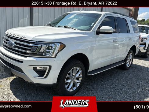 Used 2020 Ford Expedition XLT w/ Equipment Group 202A AWD/4WD image 14