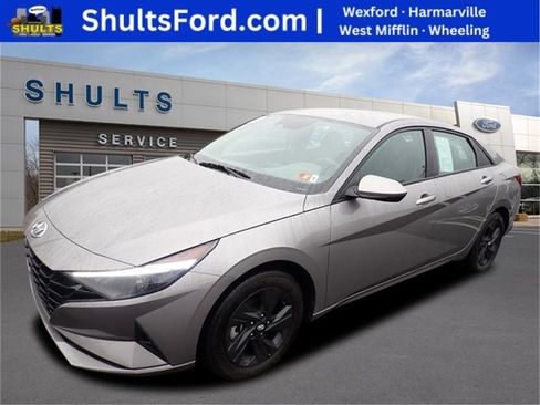 Used 2023 Hyundai Elantra SEL image 1