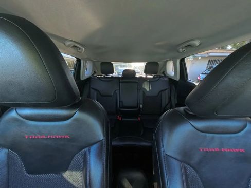Used 2021 Jeep Compass Trailhawk AWD/4WD image 28