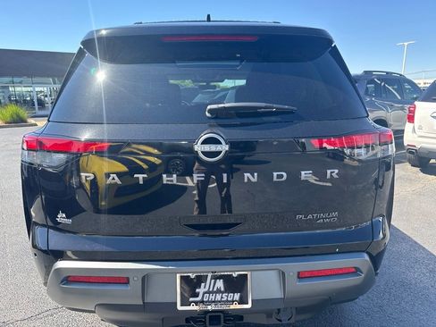 New 2026 Nissan Pathfinder Platinum AWD/4WD image 4