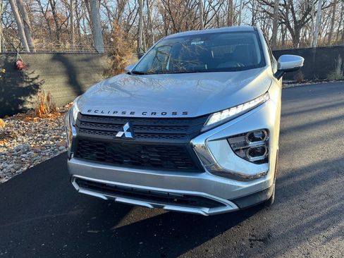 New 2024 Mitsubishi Eclipse Cross SE image 2