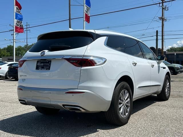 Used 2024 Buick Enclave Premium AWD/4WD image 3