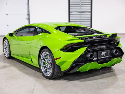 Used 2024 Lamborghini Huracan Tecnica image 7