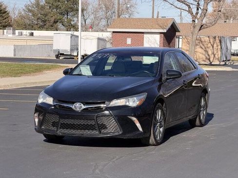 Used 2015 Toyota Camry SE FWD image 9