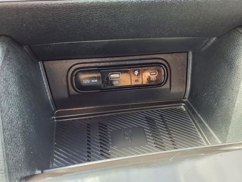 Used 2023 Kia Sportage EX image 8