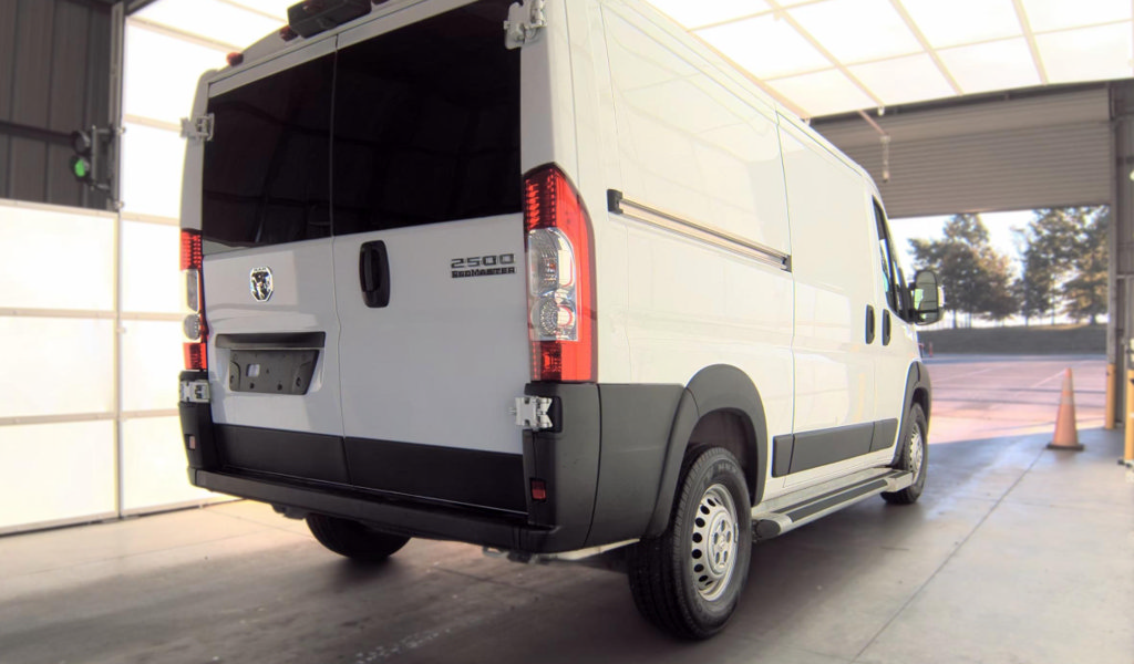 Used 2025 RAM ProMaster 2500 w/ U-Haul Equipment Group FWD image 5