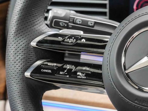 New 2026 Mercedes-Benz GLS 580 4MATIC image 21