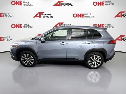 Certified 2024 Toyota Corolla Cross XLE w/ Convenience Package FWD image 5