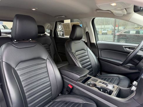 Used 2024 Ford Edge SEL image 12
