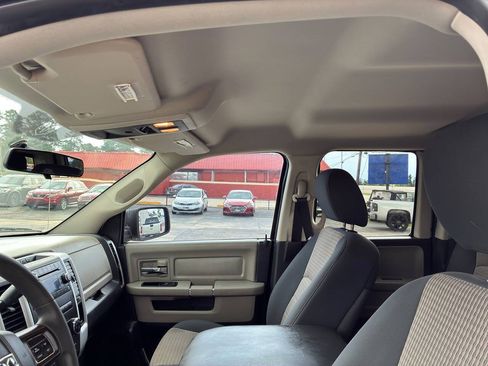 Used 2012 RAM 1500 Classic SLT RWD image 17