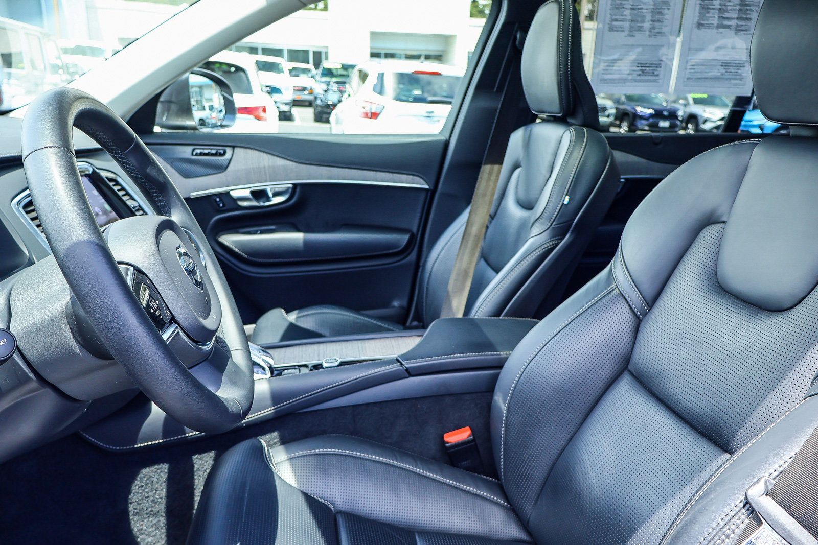 Used 2023 Volvo XC90 B6 Ultimate AWD/4WD image 16