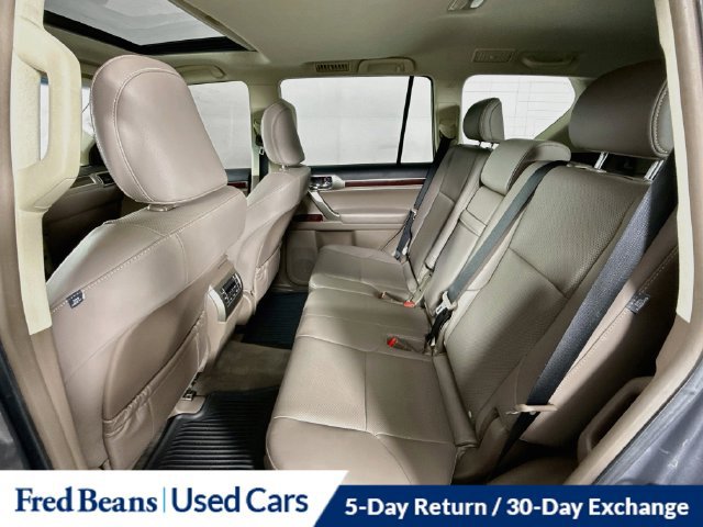 Used 2019 Lexus GX 460 Premium AWD/4WD image 32