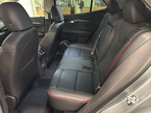 Used 2023 Buick Envision Essence w/ Technology Package I image 12