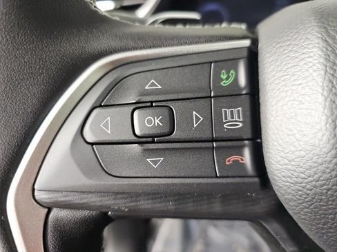 New 2025 Jeep Grand Cherokee Laredo X w/ Luxury Tech Group I image 18