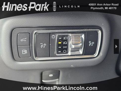 Certified 2024 Lincoln Nautilus Reserve w/ Equipment Group 202A image 16