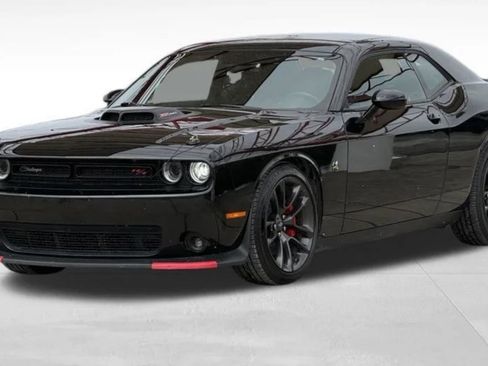 Used 2021 Dodge Challenger R/T Scat Pack w/ Shaker Package image 4