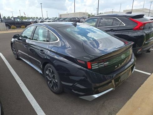 Used 2025 Hyundai Sonata SEL FWD image 6