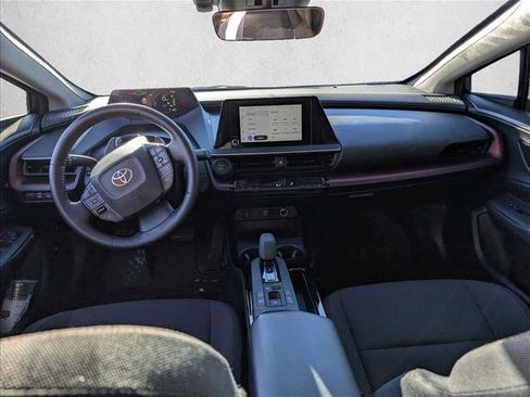 Used 2025 Toyota Prius Plug-In Hybrid image 14