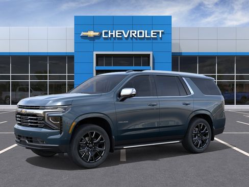 New 2026 Chevrolet Tahoe Premier w/ Sun And Tow Package AWD/4WD image 2