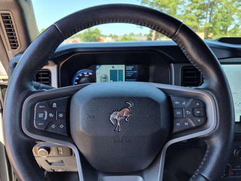 Used 2022 Ford Bronco Outer Banks AWD/4WD image 19