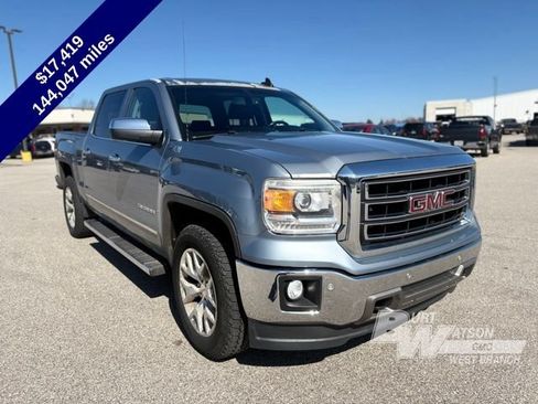 Used 2015 GMC Sierra 1500 SLT w/ SLT Crew Cab Value Package AWD/4WD image 8