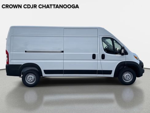 New 2026 RAM ProMaster 2500 w/ Convenience Group FWD image 3