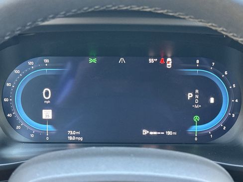 Used 2025 Volvo XC40 B5 Plus image 31