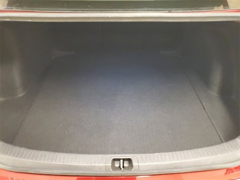 Used 2022 Toyota Corolla LE image 8