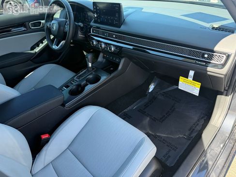 Used 2025 Honda Civic Sport Touring image 30