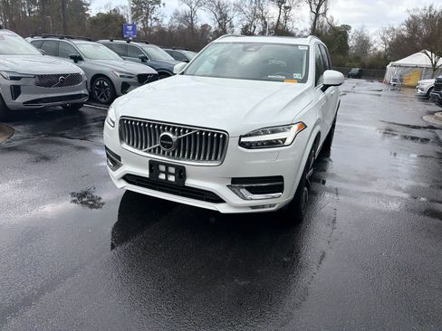 Used 2024 Volvo XC90 B6 Plus w/ Protection Package Premier image 6
