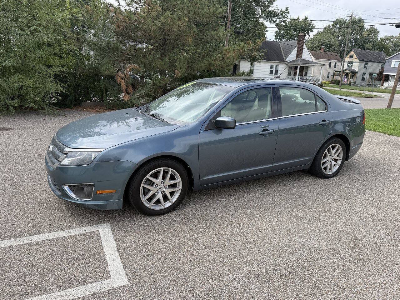 Used 2011 Ford Fusion SEL w/ 301A Rapid Spec Order Code FWD image 1