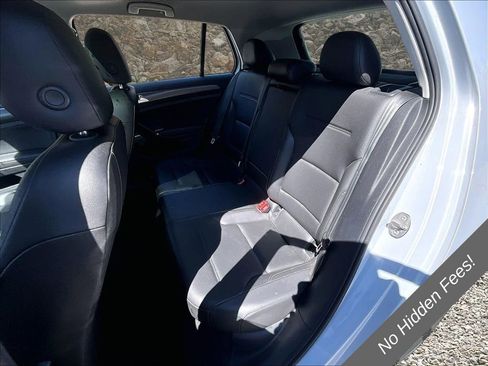 Used 2021 Volkswagen Golf 4-Door FWD image 23