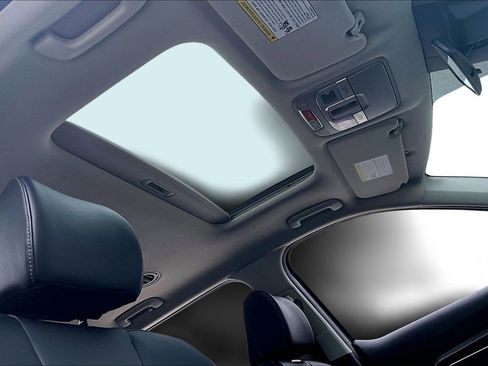 Used 2025 Kia Telluride S image 22