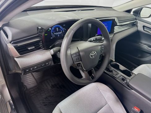 Certified 2025 Toyota Camry LE w/ Convenience Package FWD image 9