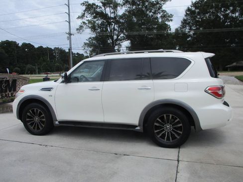 Used 2017 Nissan Armada Platinum w/ Captain Seat Package RWD image 3