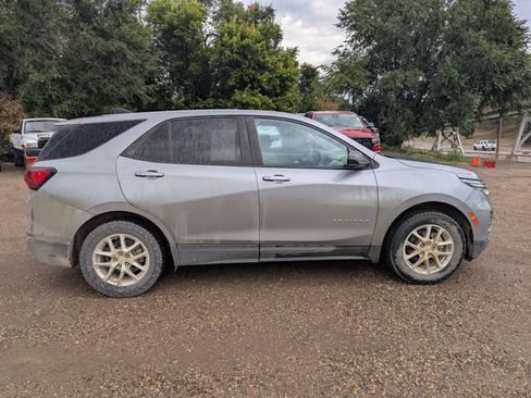 Used 2024 Chevrolet Equinox LS w/ LS Convenience Package AWD/4WD image 10