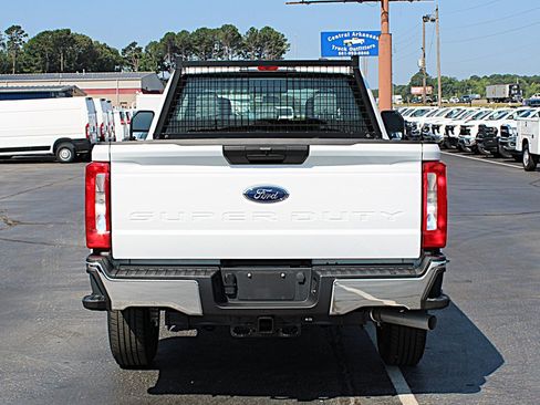 Used 2026 Ford F250 XL w/ XL Chrome Package AWD/4WD image 9