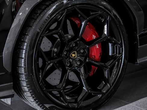 Used 2023 Lamborghini Urus Performante image 7