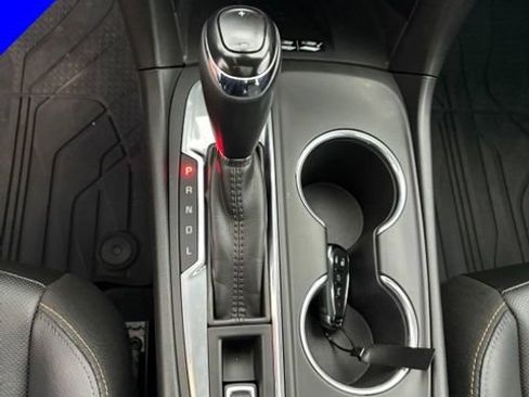 Used 2018 Chevrolet Equinox Premier FWD image 25
