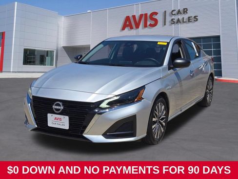 Used 2025 Nissan Altima 2.5 SV FWD image 1