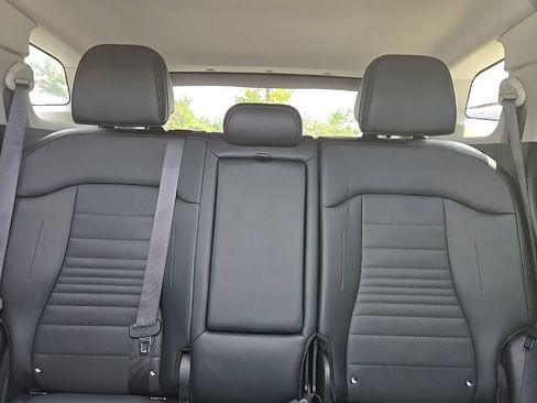 Certified 2025 Kia Sportage SX AWD/4WD image 31