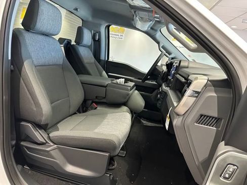 New 2025 Ford F250 XLT image 6