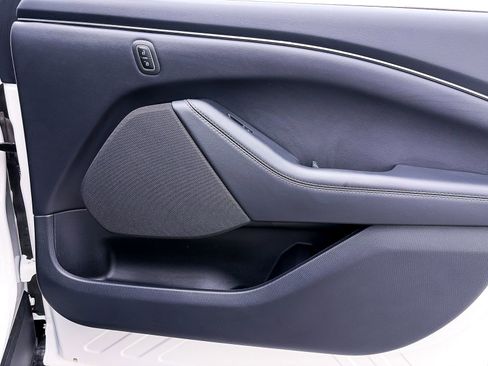 Used 2025 Ford Mustang Mach-E Select RWD image 34
