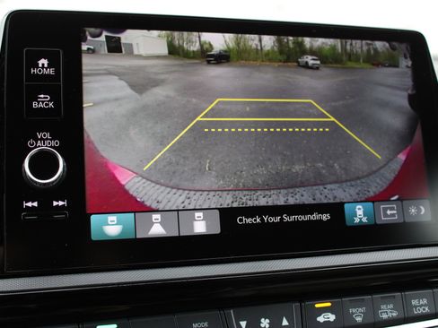 New 2026 Honda Odyssey Touring image 43